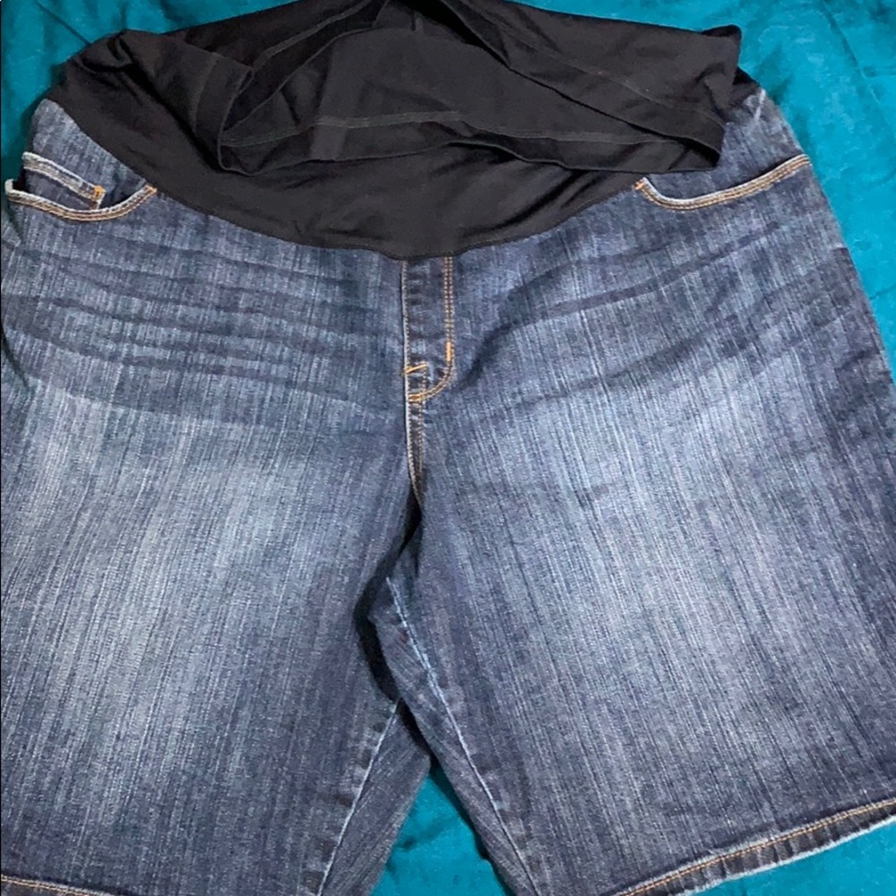 XXL Liz Lange Maternity Bermuda shorts